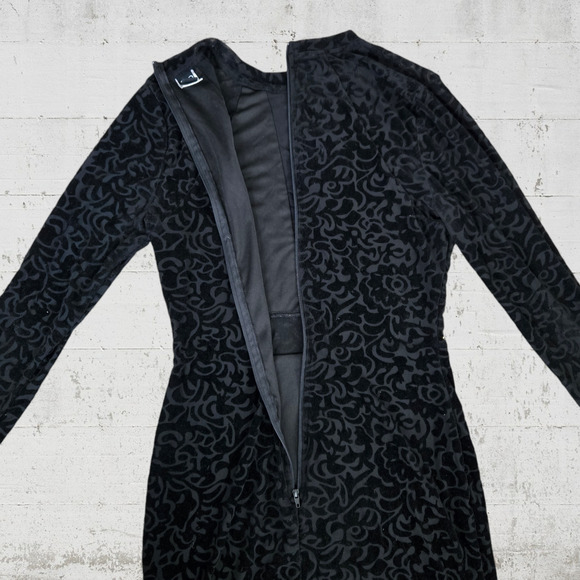 Windsor Black Floral Velour Embossed Deep V Mesh Panel Bodycon Dress Size Medium - Picture 6 of 7